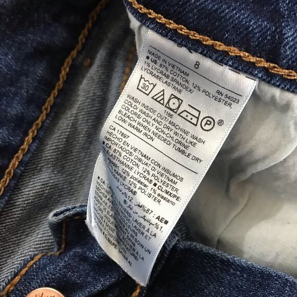 Old Navy Boyfriend Seamed Cutoff Denim Jean Shorts Dark wash stretch Cutoffs 8 - Picture 10 of 11